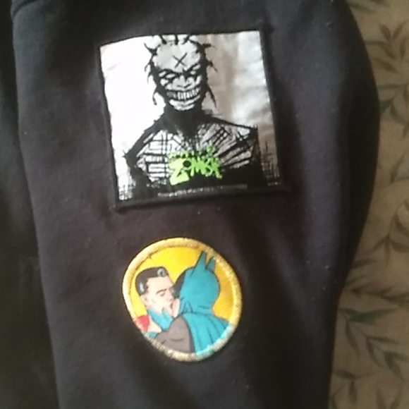 Boobs staring at my EyEz - Picture 4 of 12